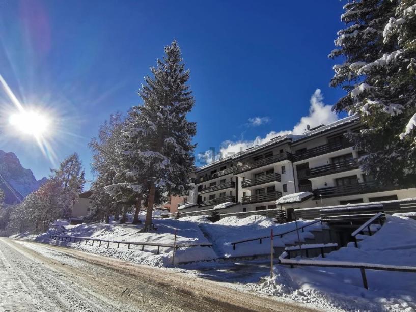 La Finestra Sul Brenta Con Posto Auto Privato Al Centro Di Mad Di Campiglio Cipat O22233-At-O13262 Apartment Folgarida Bagian luar foto
